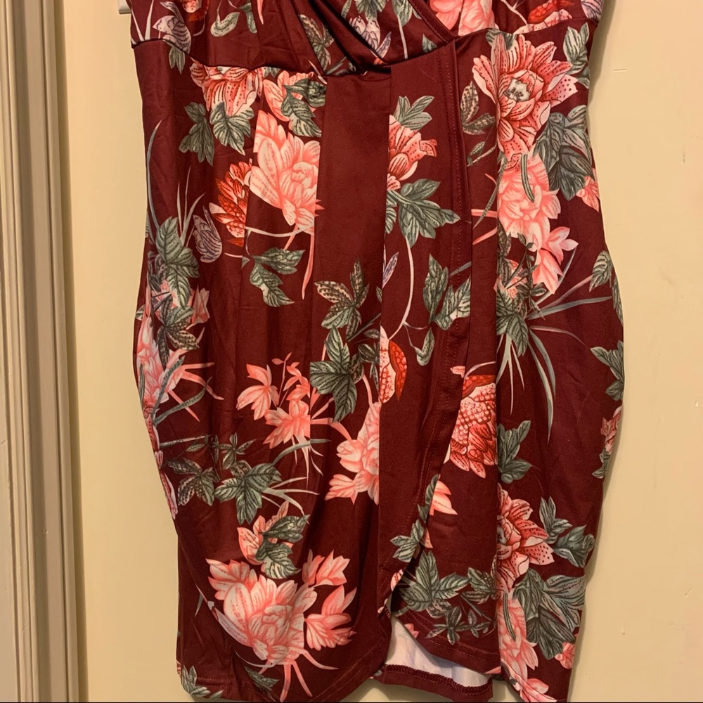 Zaful Burgundy Floral Maxi Dress - Picture 2 of 3